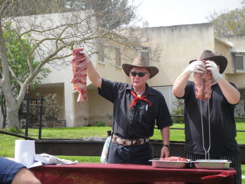 Carnes בשרים על האש