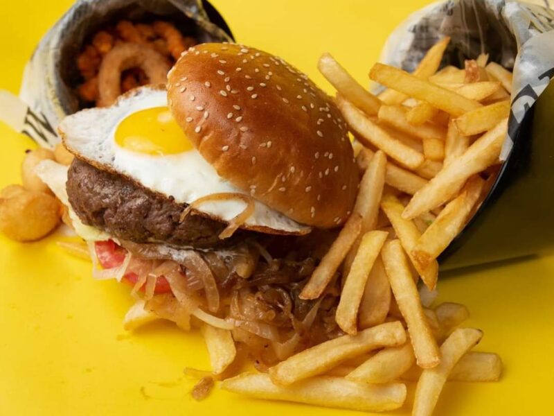 פאב גבולות- Burger Bar